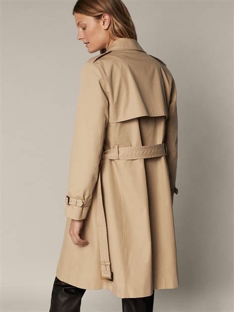 Classic Trench Jacket Style Essentials