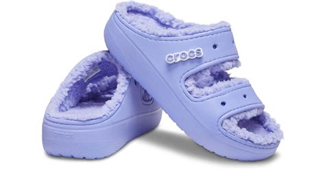 5 Ways to Wear Crocs